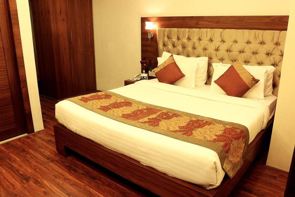 Oyo 1522 Npg Hotel Kalküta Dış mekan fotoğraf