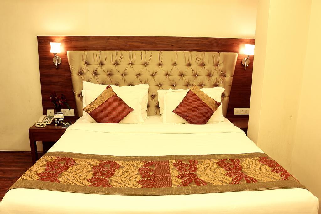 Oyo 1522 Npg Hotel Kalküta Dış mekan fotoğraf